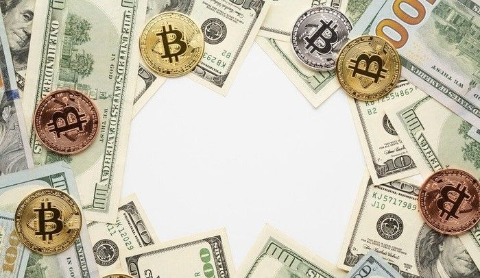 비트코인(BTC) 10% 폭락 경고: 연준 금리결정 앞두고 고래(Whale) 이탈로 폭풍전야 진입