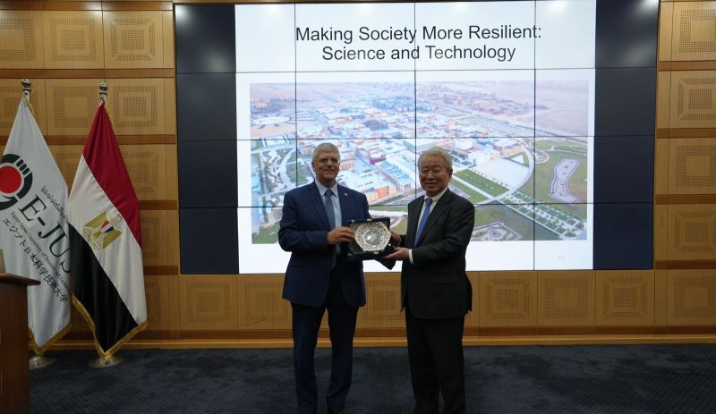حفل التكريم بالجامعة اليابانية