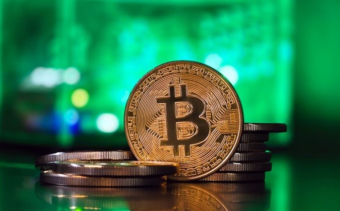 BTC, 중동 악재 딛고 ’반등’ 채비… 추가 10% 하락 경고도 ’상존’