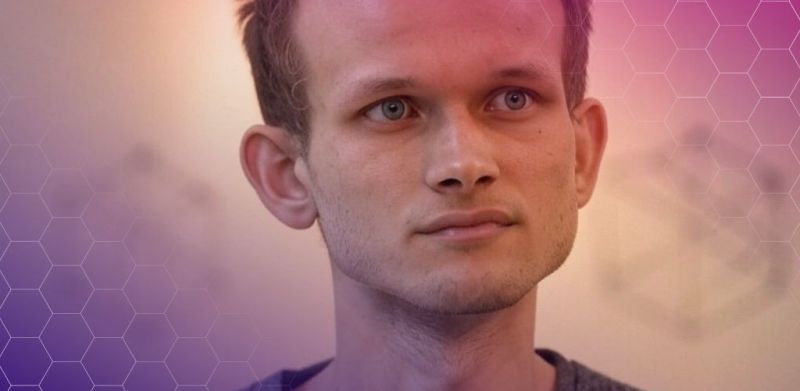 Vitalik Buterin konferansta konuşurken