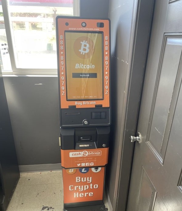 Distributeur Bitcoin dans un magasin