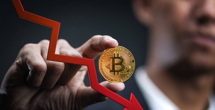 1년 만에 42% 폭락! 비트코인(BTC) 투자자들, 6월 6일 추가 하락 경고에 긴장 최고조