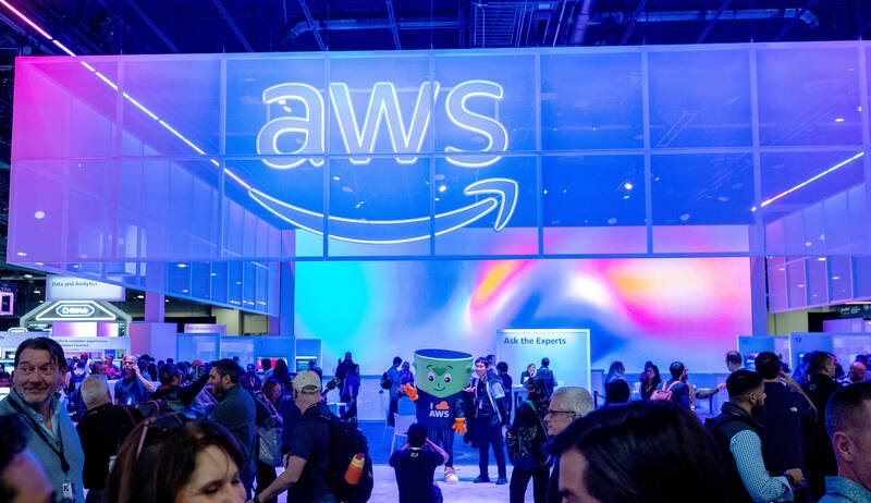 AWS re:Inventカンンファレンスでの講演様子