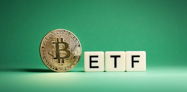 블랙록 IBIT에만 9억 달러 몰렸다…비트코인 현물 ETF, 기관 유입세 ’폭발적’ 성장 중