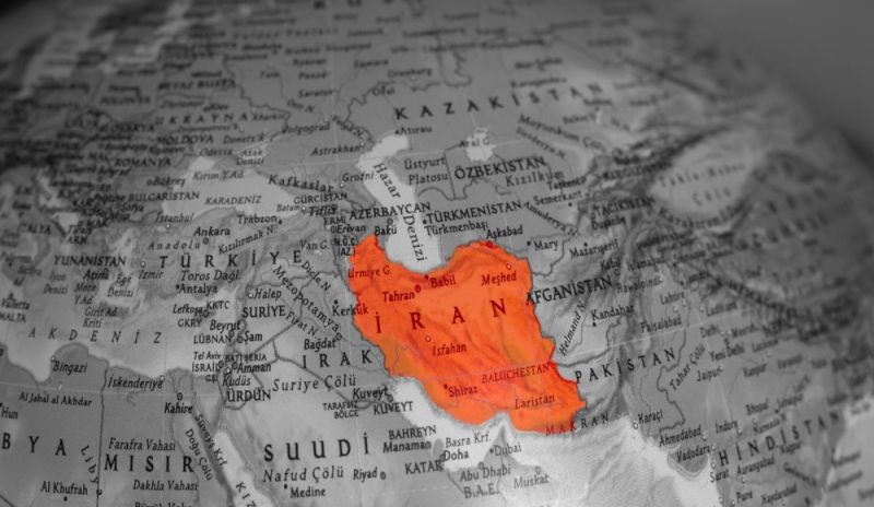【地政学リスク最前線】イランが「デジタルオイル取引」を批判、仮想通貨市場が石油価格形成に新たな役割